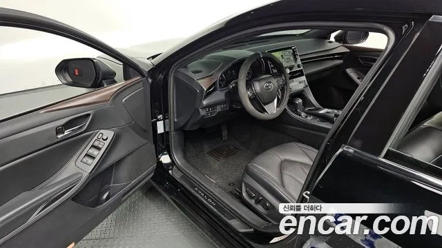 Toyota Avalon 5th Generation 2018 Черный из Кореи, фото 2