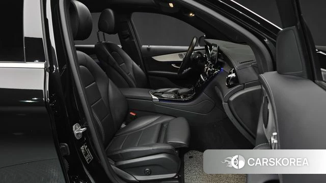 Mercedes-Benz GLC-Class X253 2021 Черный из Кореи, фото 2