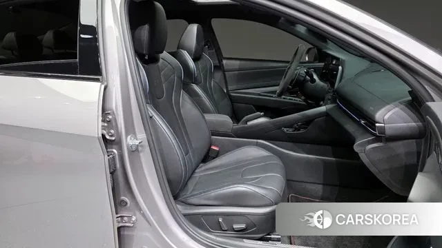 Hyundai Avante (CN7) 2023 Серебристо-серый из Кореи, фото 2