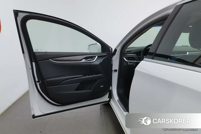 Cadillac XTS 2020 Белый из Китая, фото 2