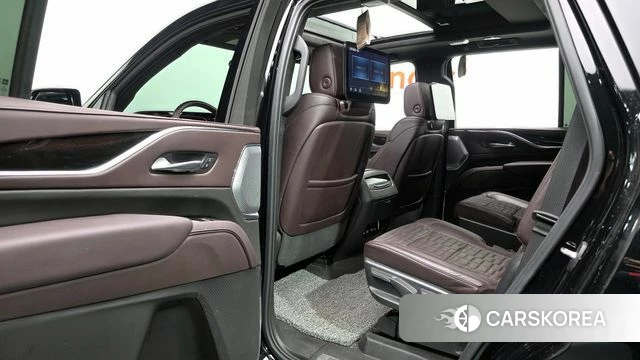 Cadillac Escalade 5th Generation 2023 Черный из Кореи, фото 2
