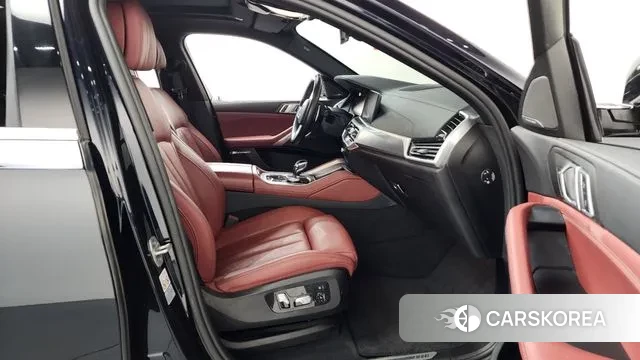 BMW X6 (G06) 2021 Черный из Кореи, фото 2