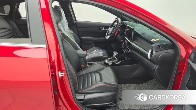 Kia The New K3 2nd generation 2022 Красный из Кореи, фото 2