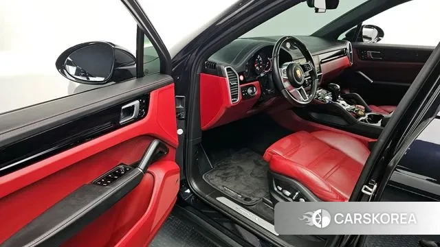 Porsche Cayenne (PO536) 2021 Черный из Кореи, фото 2