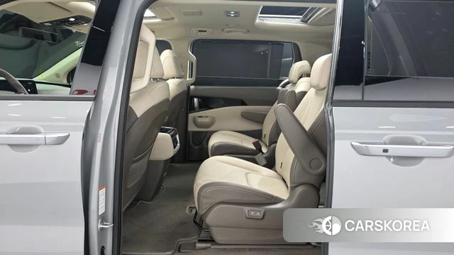 Kia The New Carnival 4th Generation 2025 Серый из Кореи, фото 2