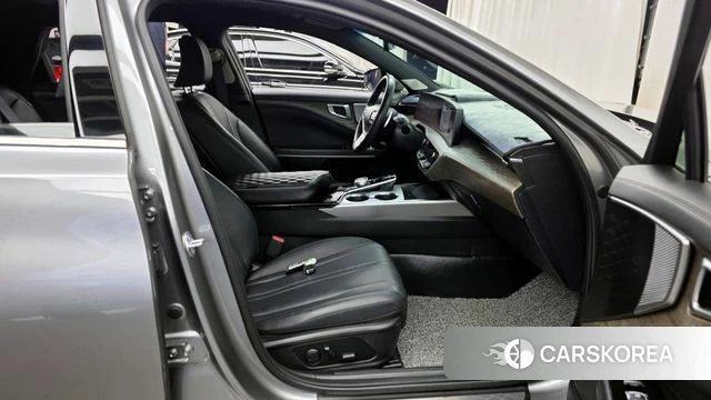 Kia K8 2023 Серебряный из Кореи, фото 2