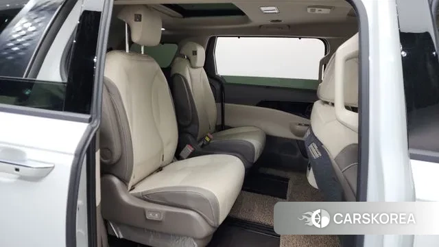 Kia The New Carnival 4th Generation 2023 Белый из Кореи, фото 2