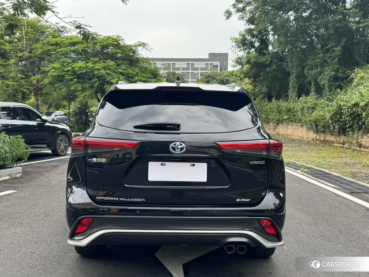Toyota Crown Lufang 2022 Черный из Китая, фото 2