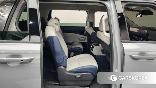 Kia The New Carnival 4th Generation 2025 Серый из Кореи, фото 2