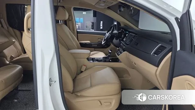 Kia The New Carnival 2018 Белый из Кореи, фото 2