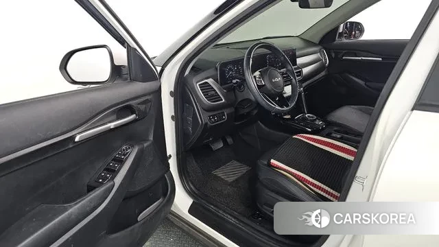 Kia The New Seltos 2023 Белый из Кореи, фото 2