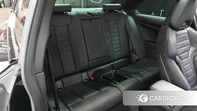 BMW 2 Series (G42) 2023 Черный из Кореи, фото 2