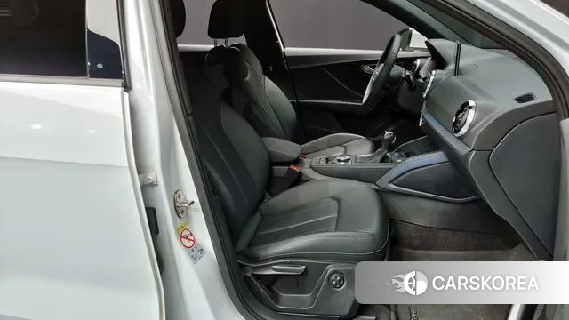Audi Q2 2023 Белый из Кореи, фото 2