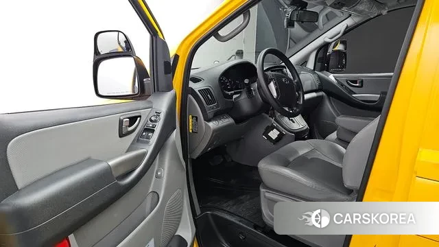 Hyundai The New Grand Starex 2021 Желтый из Кореи, фото 2