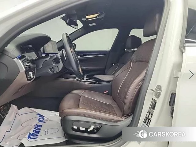 BMW 5 Series (G30) 2022 Белый из Кореи, фото 2