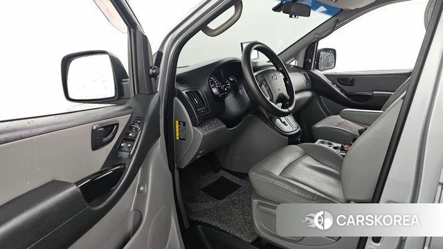 Hyundai The New Grand Starex 2018 Серебряный из Кореи, фото 2