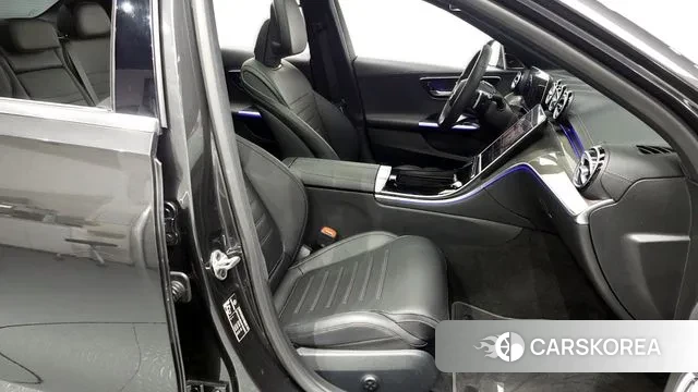 Mercedes-Benz C-Class W206 2022 Серый из Кореи, фото 2