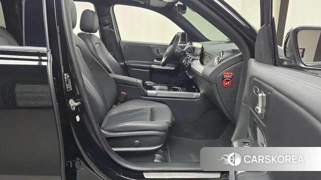 Mercedes-Benz GLB-Class X247 2023 Черный из Кореи, фото 2