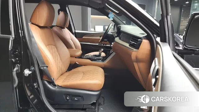 Kia Mohave Master 2023 Черный из Кореи, фото 2