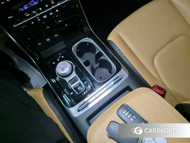 Kia Carnival 4th generation 2023 Белый из Кореи, фото 2