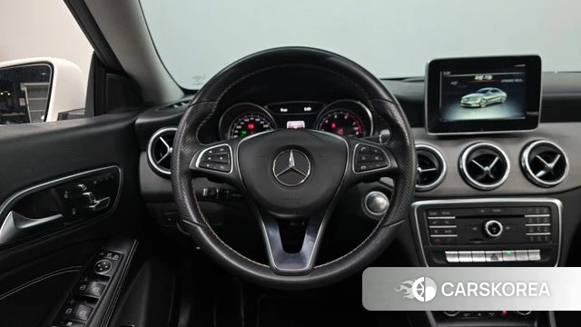 Mercedes-Benz CLA-Class C117 2018 Белый из Кореи, фото 2