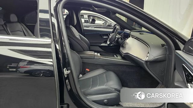 Mercedes-Benz E-Class W214 2024 Черный из Кореи, фото 2
