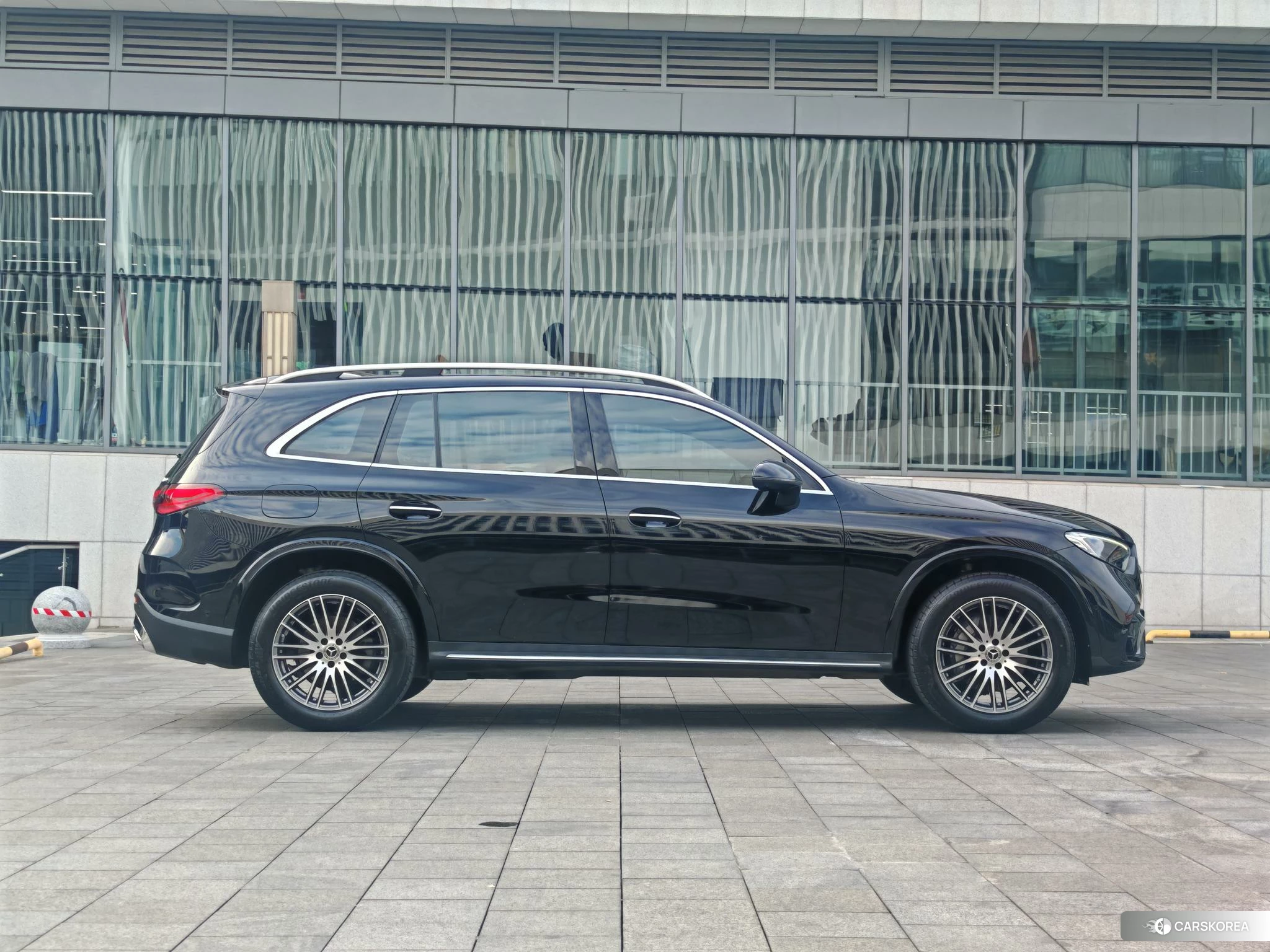 Mercedes-Benz GLC 2024 Черный из Китая, фото 2