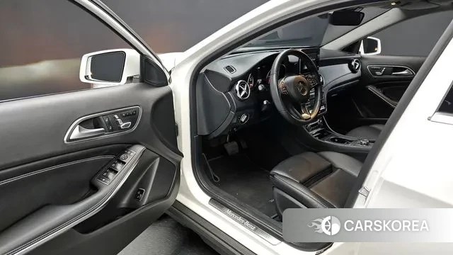Mercedes-Benz GLA-Class X156 2019 Белый из Кореи, фото 2