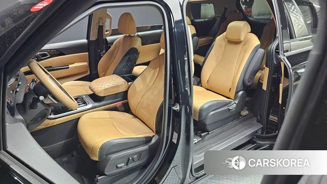 Kia Carnival 4th generation 2023 Черный из Кореи, фото 2