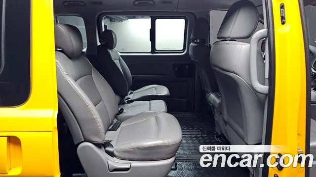 Hyundai The New Grand Starex 2018 Желтый из Кореи, фото 2