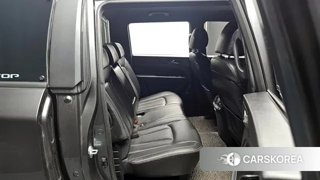 Ssangyong The New Rexton Sport 2023 Серебристо-серый из Кореи, фото 2