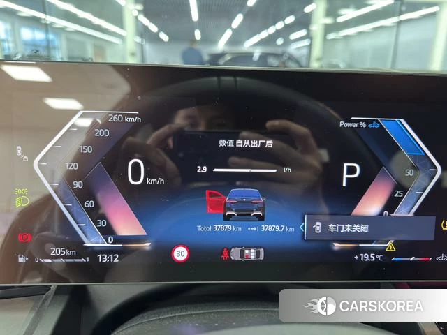 BMW 5 series 2024 Черный из Китая, фото 2