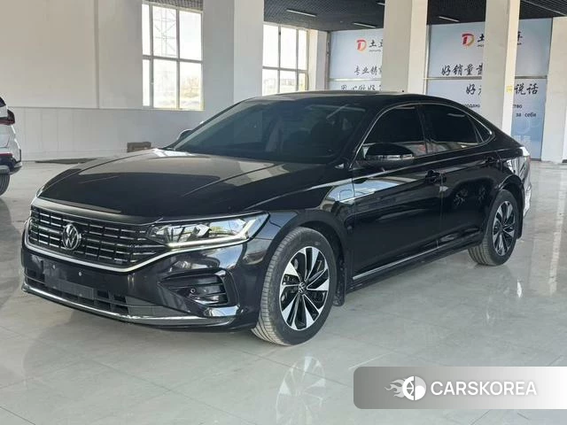 Volkswagen Passat 2023 Черный из Китая, фото 2