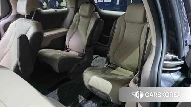 Kia Carnival 4th generation 2021 Серый из Кореи, фото 2