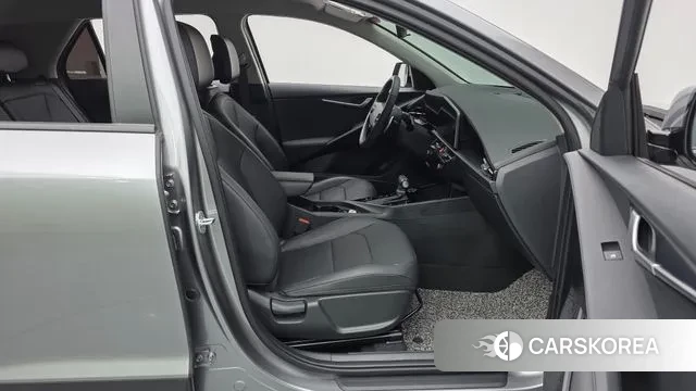 Kia Di Ol Nu Niro 2022 Серебристо-серый из Кореи, фото 2