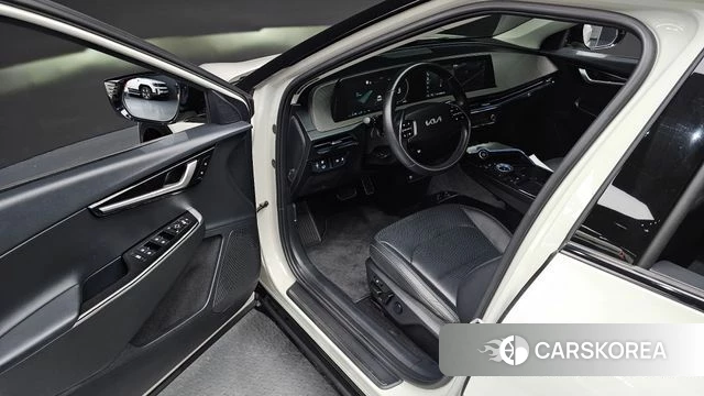 Kia EV6 2022 Жемчужный цвет из Кореи, фото 2