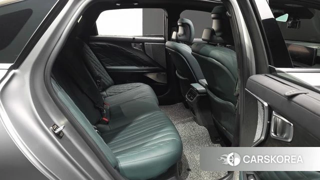 Kia K8 Hybrid 2023 Серебристо-серый из Кореи, фото 2