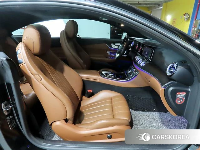 Mercedes-Benz E-Class W213 2018 Черный из Кореи, фото 2