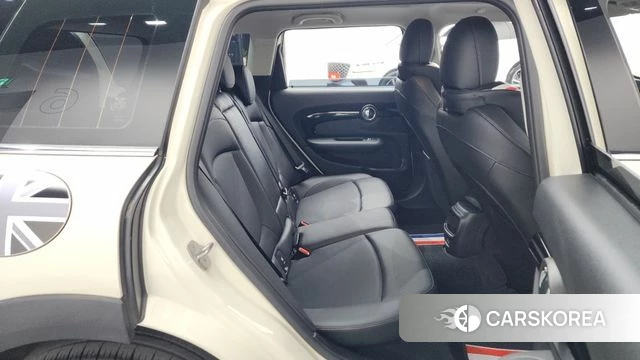 Mini Cooper Clubman 2022 Жемчужный цвет из Кореи, фото 2