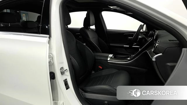 Mercedes-Benz C-Class W206 2023 Белый из Кореи, фото 2