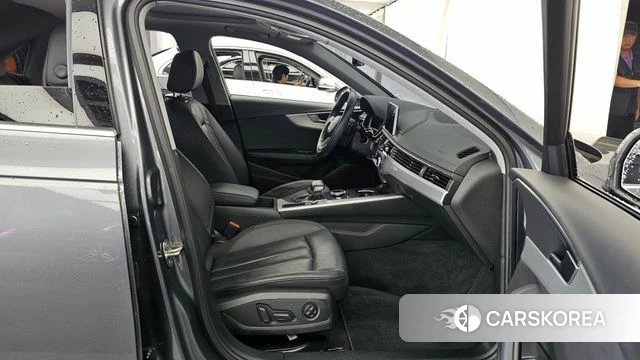 Audi A4 (B9) 2018 Серый из Кореи, фото 2