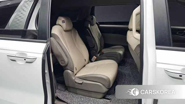 Kia Carnival 4th generation 2023 Белый из Кореи, фото 2