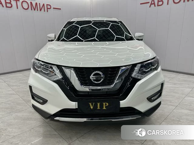 Nissan Qijun 2023 Белый из Китая, фото 2