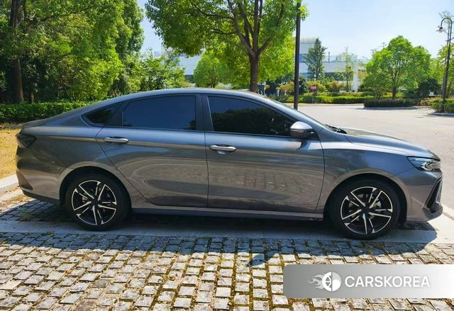 Geely Automobile Binrui 2022 Темно-серый из Китая, фото 2