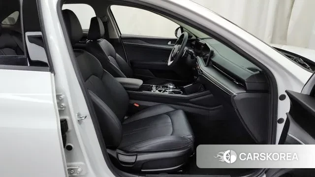 Kia The New K5 3rd generation 2024 Белый из Кореи, фото 2