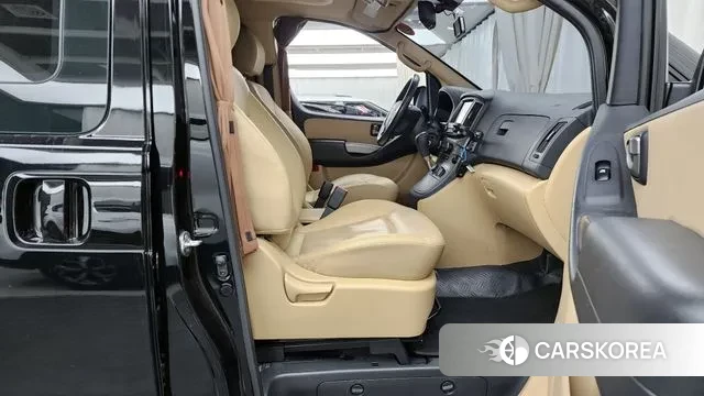 Hyundai The New Grand Starex 2018 Черный из Кореи, фото 2