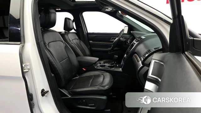 Ford Explorer 2019 Белый из Кореи, фото 2