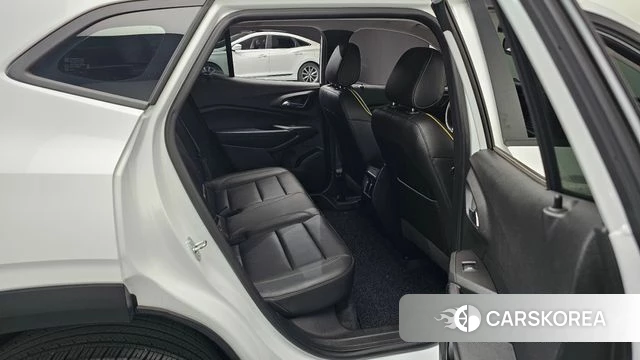 Chevrolet (GM Daewoo) Trax Crossover 2023 Белый из Кореи, фото 2