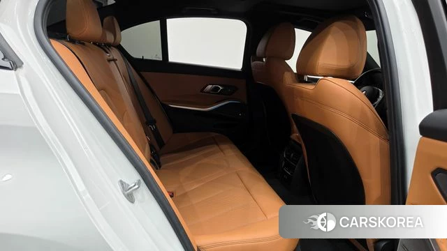 BMW 3 Series (G20) 2025 Белый из Кореи, фото 2
