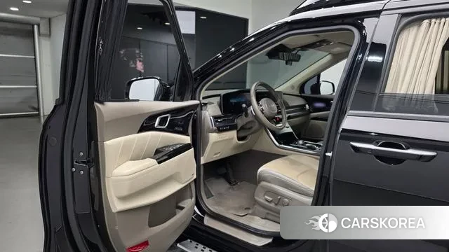 Kia Carnival 4th generation 2022 Черный из Кореи, фото 2